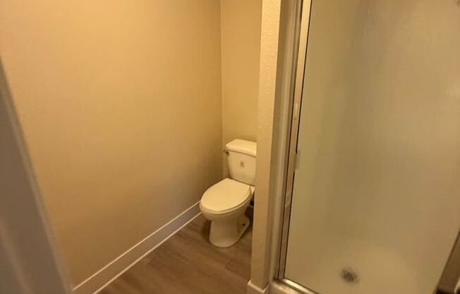 2 beds, 2 baths, 1,015 sqft, $2,825, Unit 114