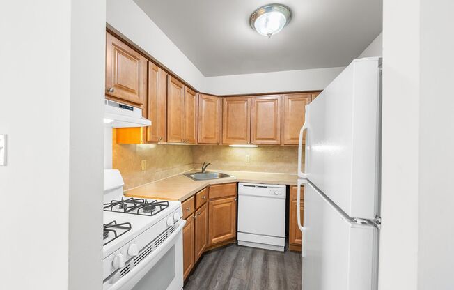 The Yorklyn Apartments and Townhomes