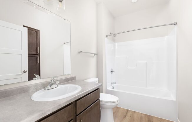 1 bed, 1 bath, 695 sqft, $1,025, Unit 320