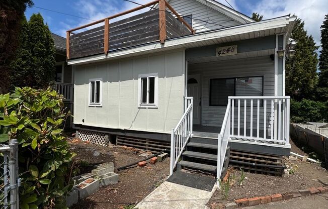 Cozy 4 bed 2 bath home in South Seattle