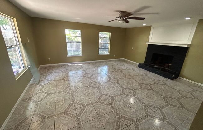 Discover the home and live like royalty!