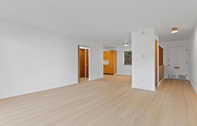 2 beds, 1 bath, 900 sqft, $1,600, Unit TC 57