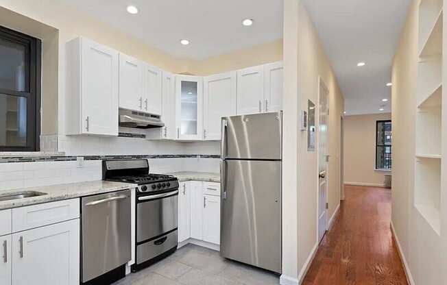 422 E 58 ST