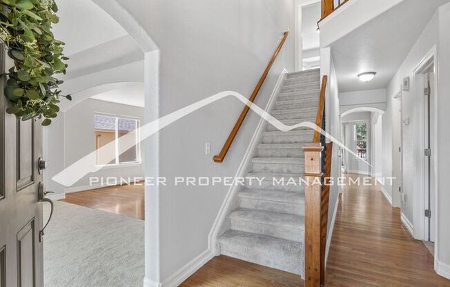 7436 CENTENNIAL GLN DR