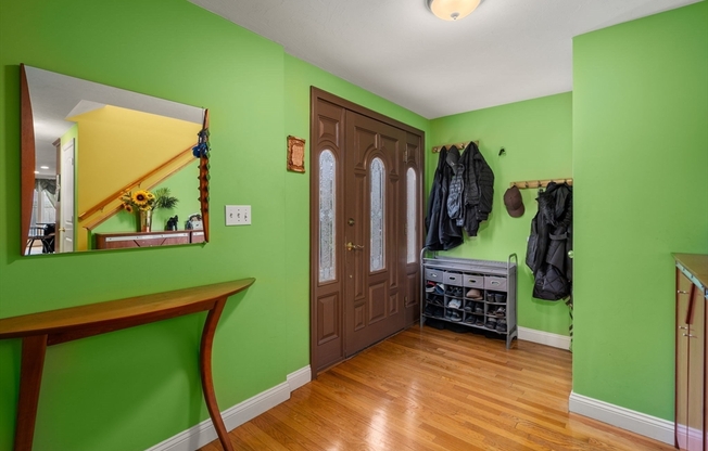 215 SAINT MARY ST