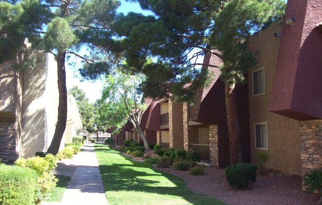 One bedroom on the ground floor of guard gated SW community with pool/spa/exercise room