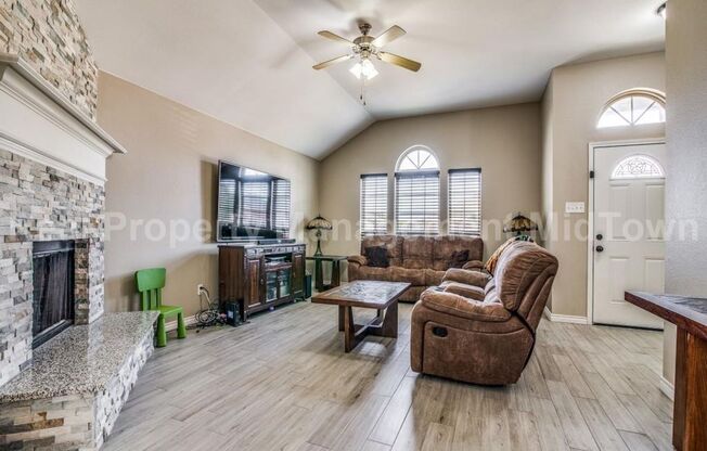 Stylishly Updated 3-Bedroom Home with Modern Touches & Prime Location!