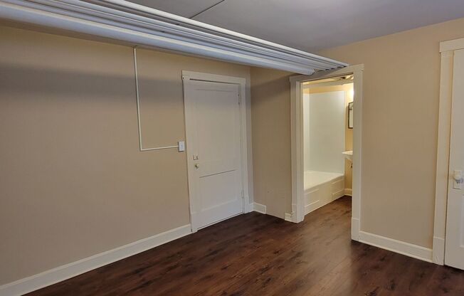 Studio, 1 bath, 650 sqft, $895, Unit DNS Unit 102 A650 Studio