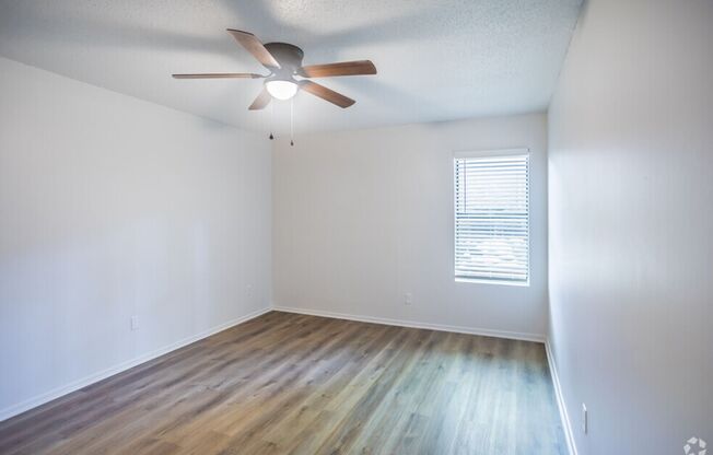 1 bed, 1 bath, 660 sqft, $1,000