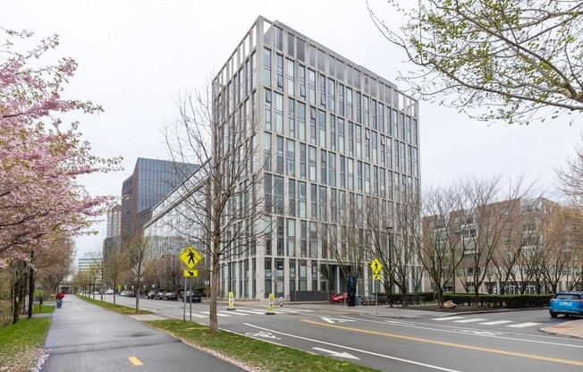 1 bed, 1.5 baths, 948 sqft, $4,150, Unit 133