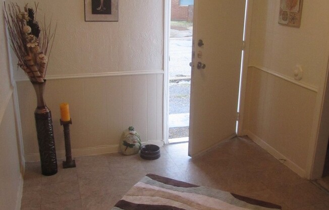 2 beds, 1.5 baths, 1,000 sqft, $945, Unit BA-15