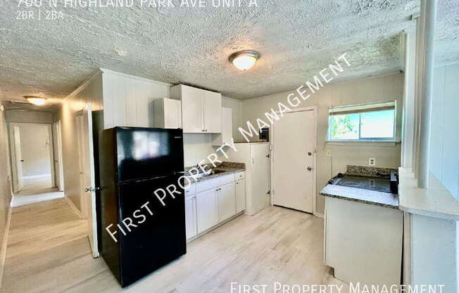 700 N HIGHLAND PARK AVE