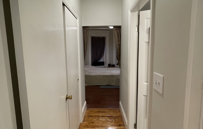 1 bed, 1 bath, $2,340, Unit 2