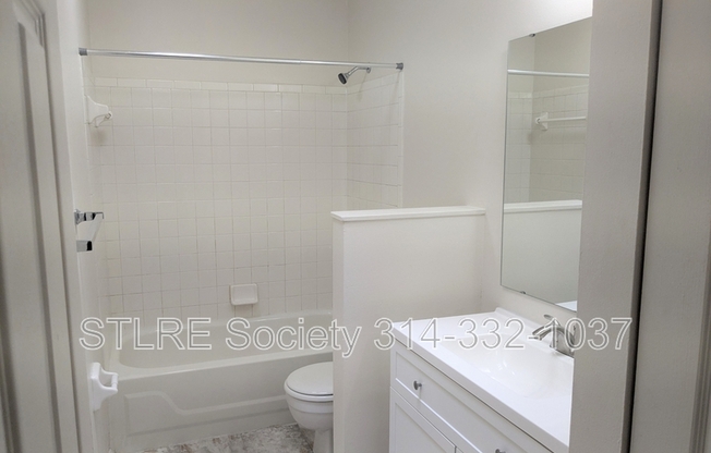 2707 RUSSELL BLVD