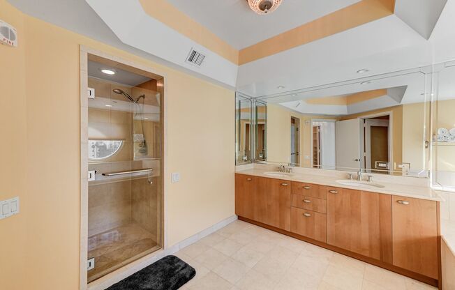 2 beds, 2 baths, $3,450, Unit # 603