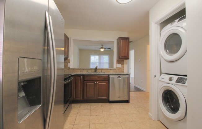 2 beds, 1 bath, $1,350