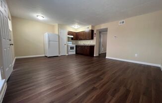 1 bed, 1 bath, 635 sqft, $750, Unit #12