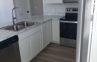 1 bed, 1 bath, $1,300, Unit 201