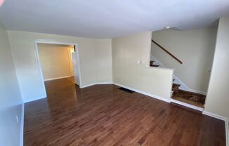 2 beds, 1 bath, $1,475, Unit 1