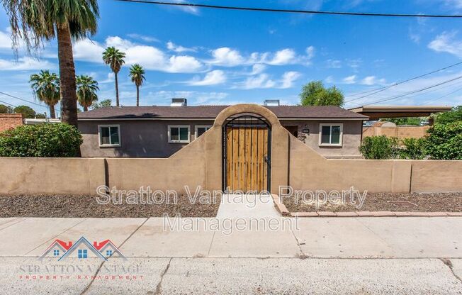 2204 W CAMPBELL AVE