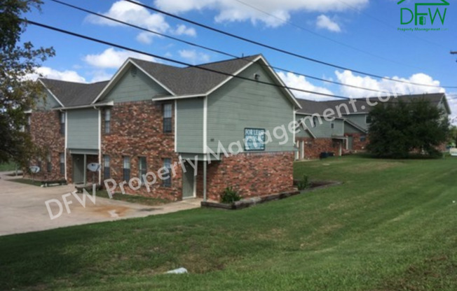 Cute 2-Bed/1.5-Bath Townhome for Lease in Celina