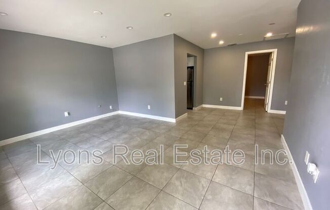 4186 PINE DROP LN