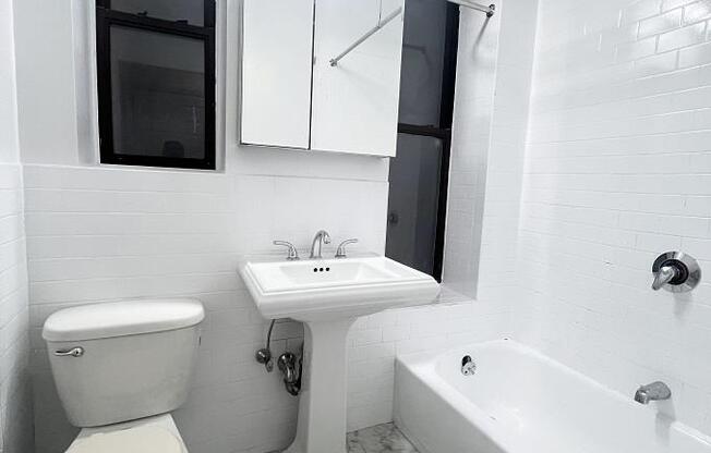 1 bed, 1 bath, $2,695, Unit 2-C