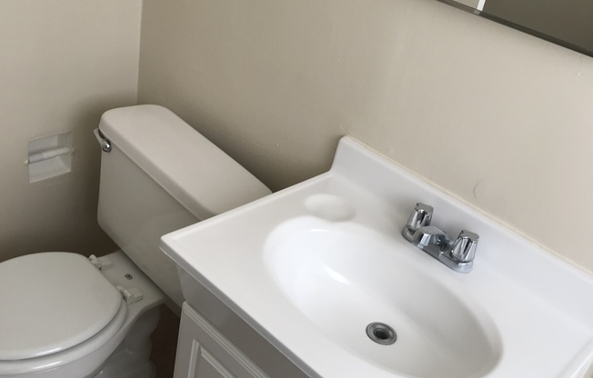 Studio, 1 bath, $1,395, Unit 19