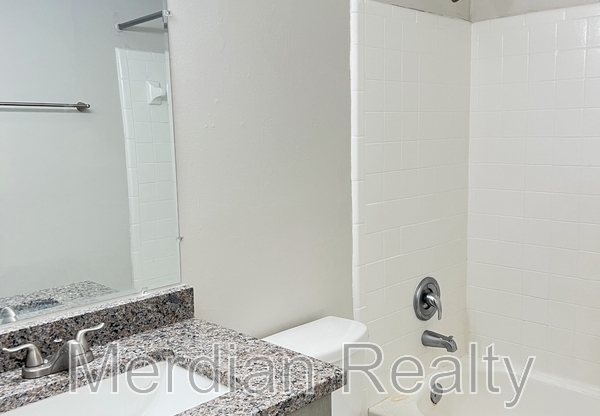 2801 WILLOW RUN