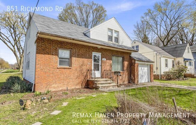851 RICHMOND RD