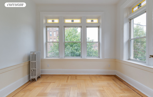 152 E 53 ST