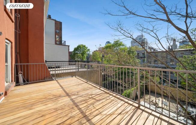 366 CLERMONT AVE