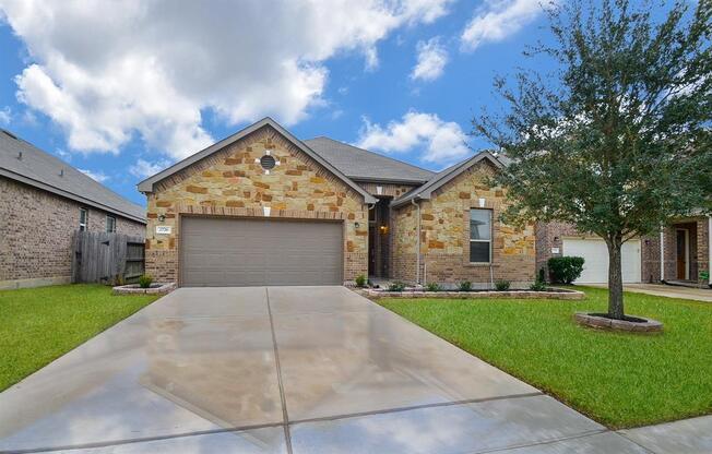 2726 RICE MALL AVE