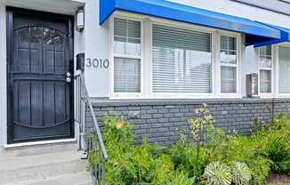 527 Washington