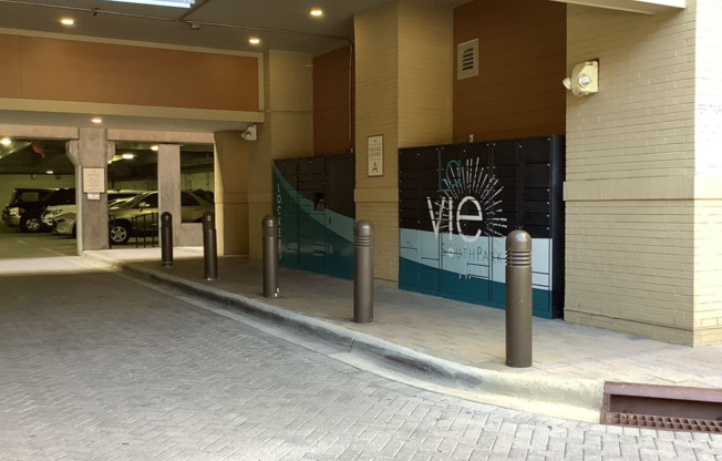 2 beds, 2 baths, 1,329 sqft, $5,340, Unit 527