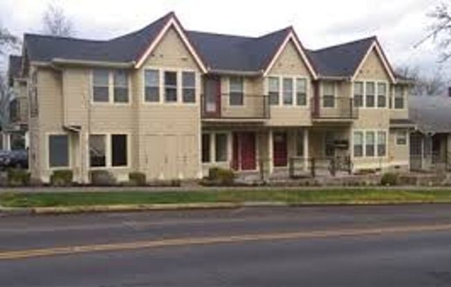 The Cottages on 19th