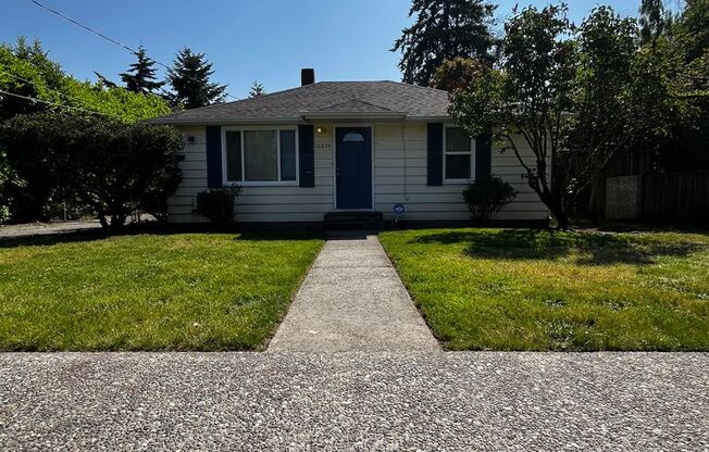 Fully Renovated 2 BD and 1 BA w/ detached garage House on a big lot in SeaTac!