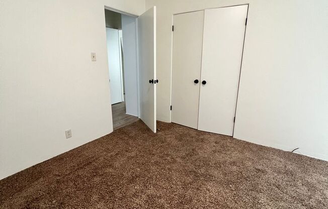 2 beds, 1 bath, $2,400