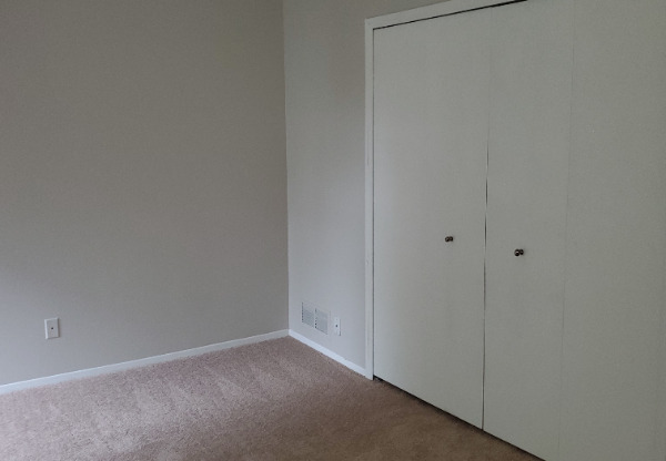 31993 W 12 Mile Rd, Farmington MI 205