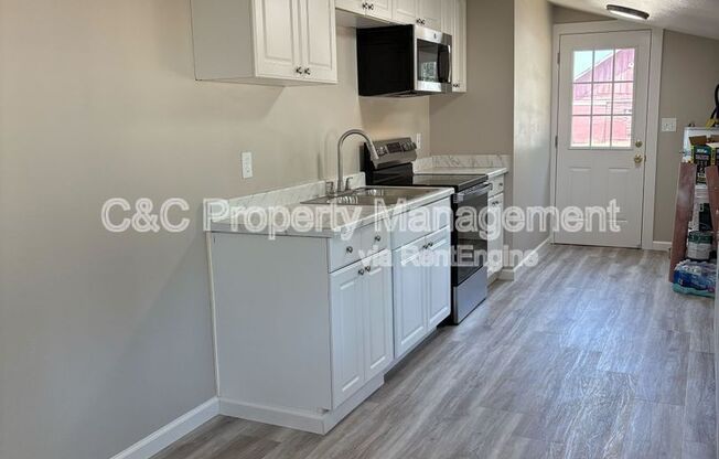 10036 VAN RUITEN LN