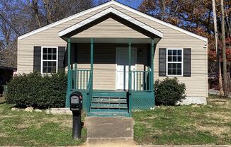 3 beds, 2 baths, $1,500