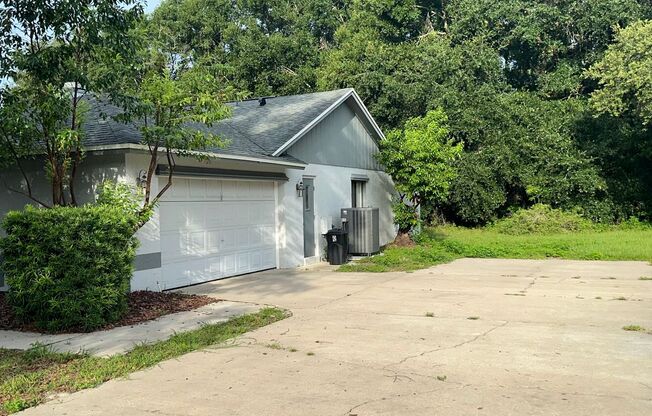 Huge 4/3 home in Lake Mary