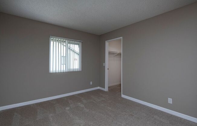 2 beds, 1.5 baths, 776 sqft, $2,345