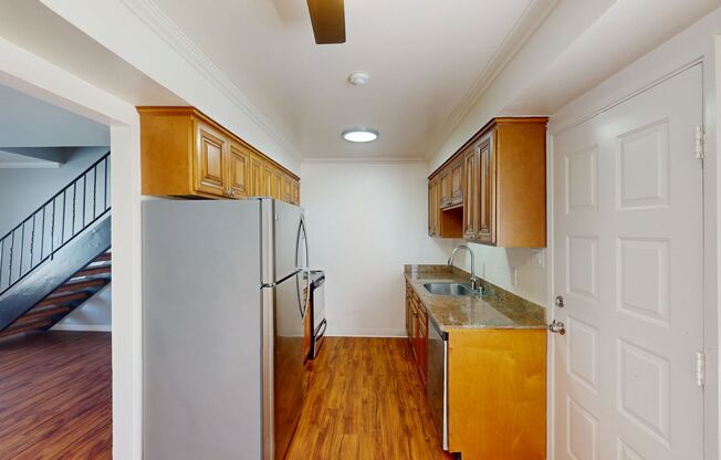 2 beds, 1 bath, 749 sqft, $2,345, Unit 623-4