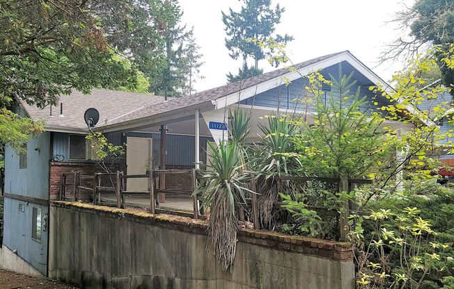 1112 Shorewood Drive