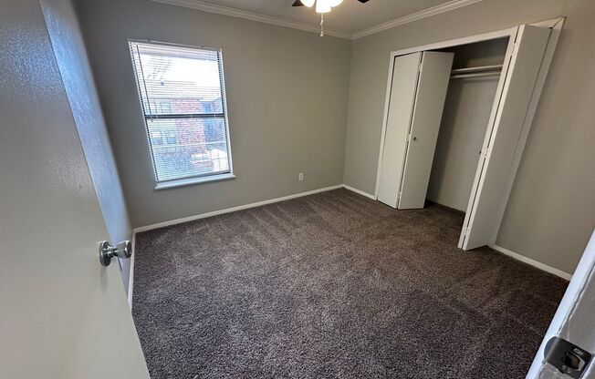 2 beds, 2 baths, 943 sqft, $855, Unit 1110