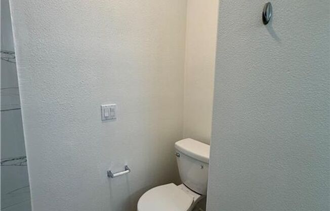2 beds, 2 baths, $1,330, Unit # 724