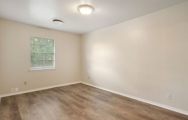 2 beds, 1.5 baths, $1,300, Unit 3224