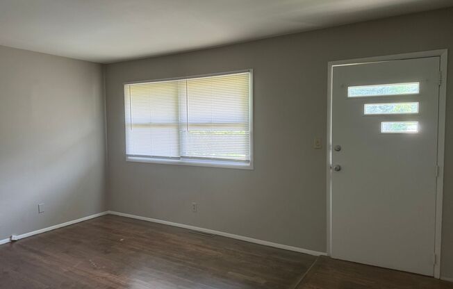 Updated 3 Bedroom 1 Bath Single Family Home in Blacklick Estates