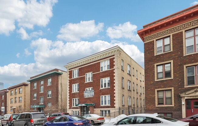 2 beds, 1 bath, 720 sqft, $1,395, Unit 102